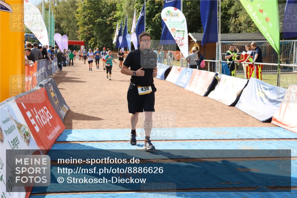 14.09.2025 - Airport Race Strokosch-Dieckow http://msf.ph/oto/8886626 14.09.2025 12:53:12 Ziel 47, 438, 1212 meine-sportfotos.de