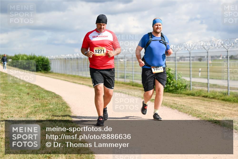 14.09.2025 - Airport Race Dr. Thomas Lammeyer http://msf.ph/oto/8886636 14.09.2025 12:47:16 Laufen 1271, 1804 meine-sportfotos.de