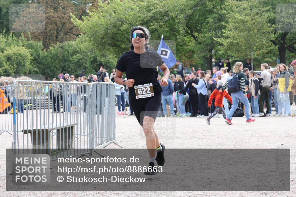 14.09.2025 - Stadtparktriathlon Strokosch-Dieckow http://msf.ph/oto/8886663 14.09.2025 11:25:19 Ziel 622, 710 meine-sportfotos.de