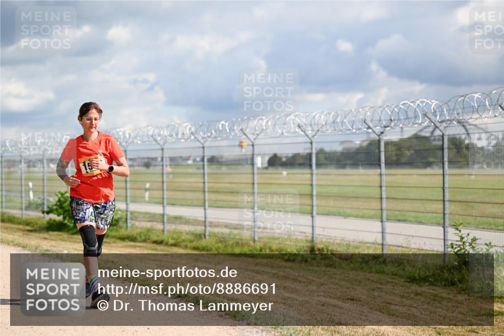 14.09.2025 - Airport Race Dr. Thomas Lammeyer http://msf.ph/oto/8886691 14.09.2025 12:47:59 Laufen 15 meine-sportfotos.de