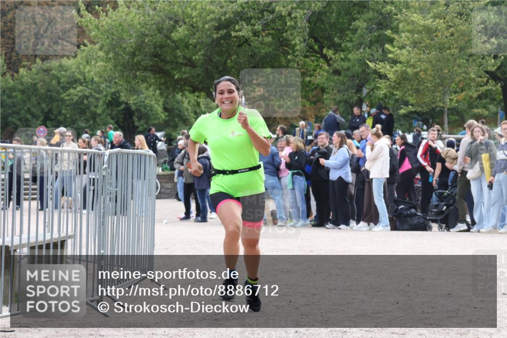 14.09.2025 - Stadtparktriathlon Strokosch-Dieckow http://msf.ph/oto/8886712 14.09.2025 11:26:14 Ziel 661 meine-sportfotos.de