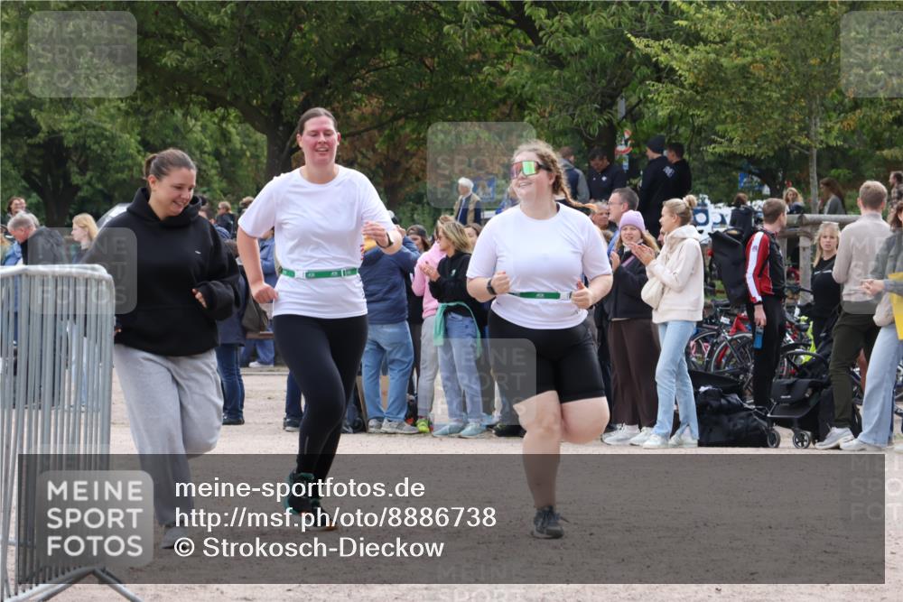14.09.2025 - Stadtparktriathlon Strokosch-Dieckow http://msf.ph/oto/8886738 14.09.2025 11:27:00 Ziel 535 meine-sportfotos.de