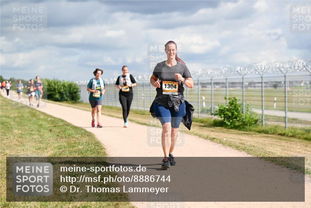 14.09.2025 - Airport Race Dr. Thomas Lammeyer http://msf.ph/oto/8886744 14.09.2025 12:48:10 Laufen 1304, 1304 meine-sportfotos.de