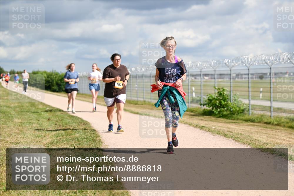 14.09.2025 - Airport Race Dr. Thomas Lammeyer http://msf.ph/oto/8886818 14.09.2025 12:48:25 Laufen 1921 meine-sportfotos.de