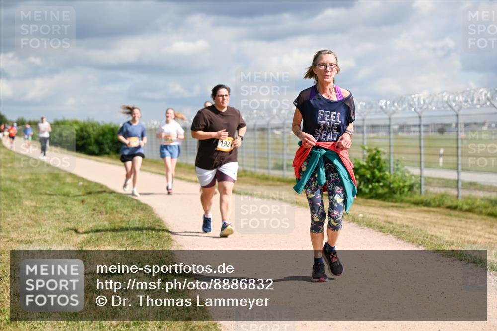 14.09.2025 - Airport Race Dr. Thomas Lammeyer http://msf.ph/oto/8886832 14.09.2025 12:48:25 Laufen 1921 meine-sportfotos.de