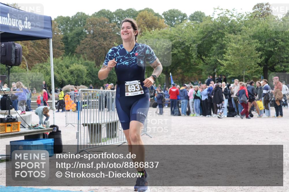 14.09.2025 - Stadtparktriathlon Strokosch-Dieckow http://msf.ph/oto/8886837 14.09.2025 11:28:47 Ziel 693, 735 meine-sportfotos.de
