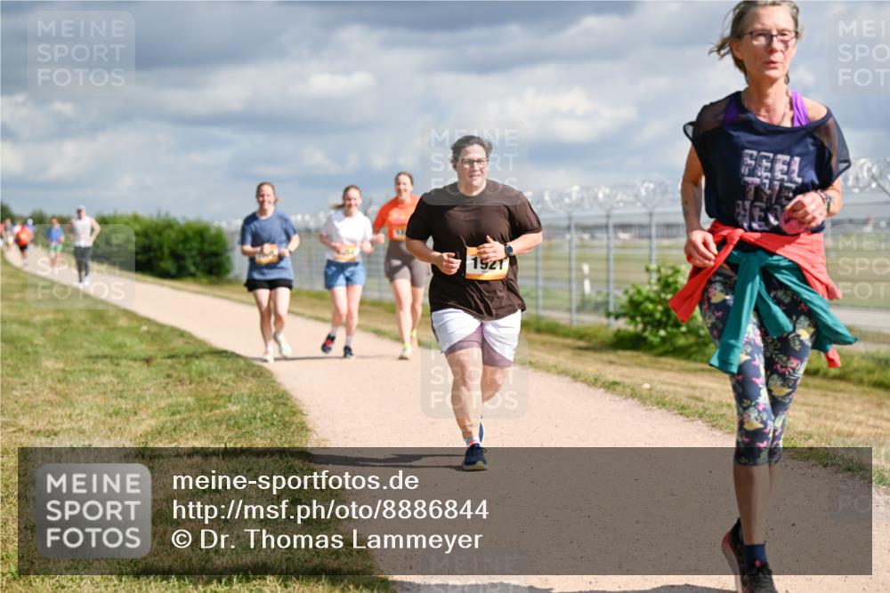 14.09.2025 - Airport Race Dr. Thomas Lammeyer http://msf.ph/oto/8886844 14.09.2025 12:48:27 Laufen 1921 meine-sportfotos.de