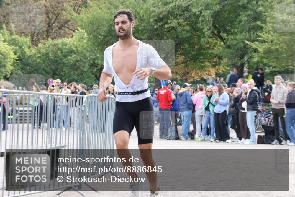14.09.2025 - Stadtparktriathlon Strokosch-Dieckow http://msf.ph/oto/8886845 14.09.2025 11:29:12 Ziel 793 meine-sportfotos.de