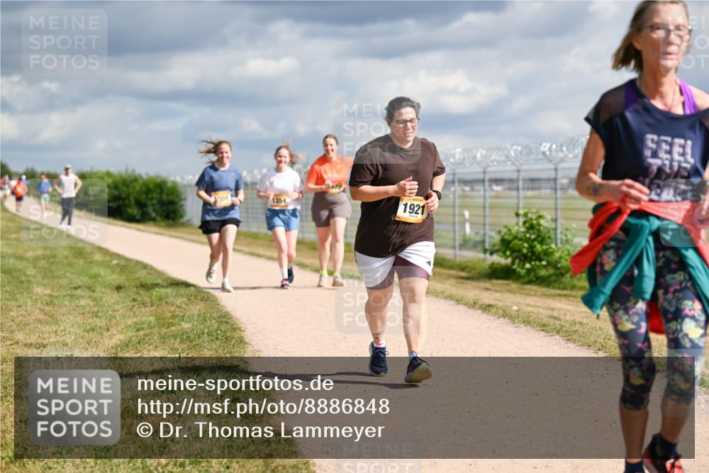 14.09.2025 - Airport Race Dr. Thomas Lammeyer http://msf.ph/oto/8886848 14.09.2025 12:48:27 Laufen 1921 meine-sportfotos.de