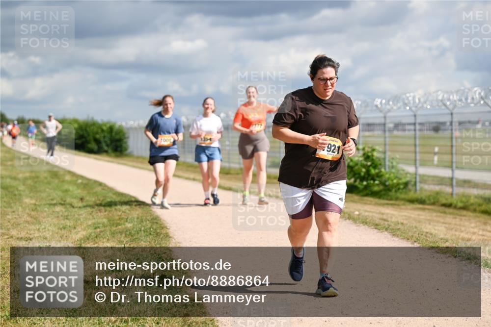 14.09.2025 - Airport Race Dr. Thomas Lammeyer http://msf.ph/oto/8886864 14.09.2025 12:48:28 Laufen 100, 921 meine-sportfotos.de