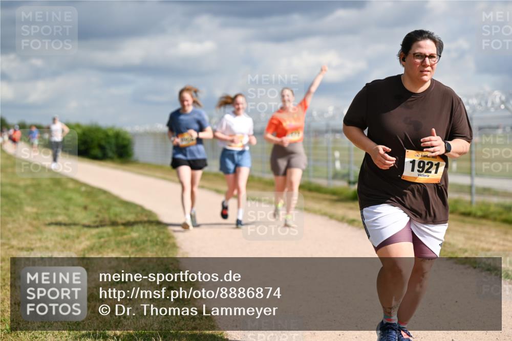 14.09.2025 - Airport Race Dr. Thomas Lammeyer http://msf.ph/oto/8886874 14.09.2025 12:48:29 Laufen 1921 meine-sportfotos.de