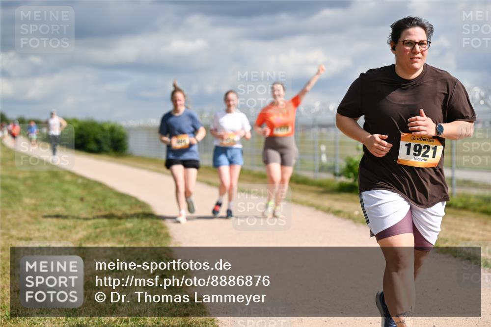 14.09.2025 - Airport Race Dr. Thomas Lammeyer http://msf.ph/oto/8886876 14.09.2025 12:48:29 Laufen 1921 meine-sportfotos.de