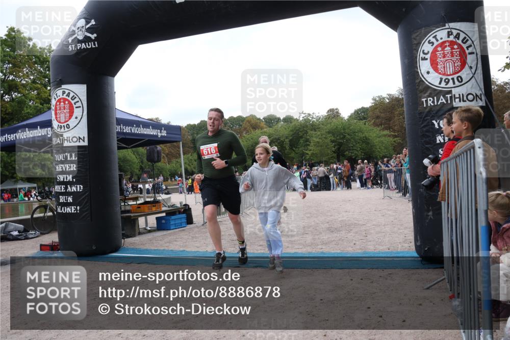 14.09.2025 - Stadtparktriathlon Strokosch-Dieckow http://msf.ph/oto/8886878 14.09.2025 11:30:31 Ziel 616, 639 meine-sportfotos.de
