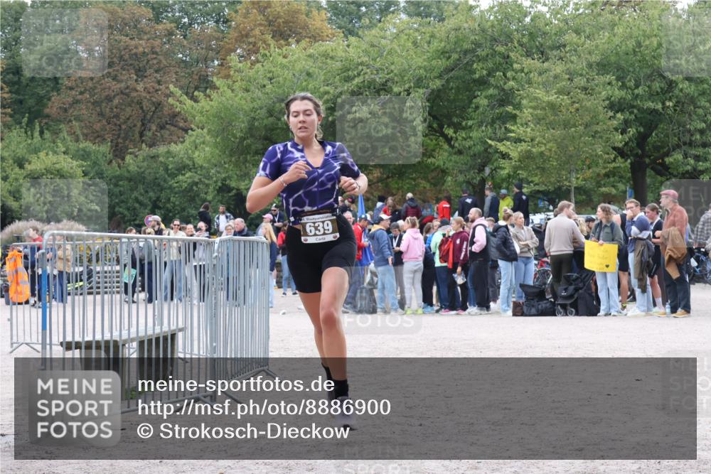14.09.2025 - Stadtparktriathlon Strokosch-Dieckow http://msf.ph/oto/8886900 14.09.2025 11:30:37 Ziel 616, 639 meine-sportfotos.de