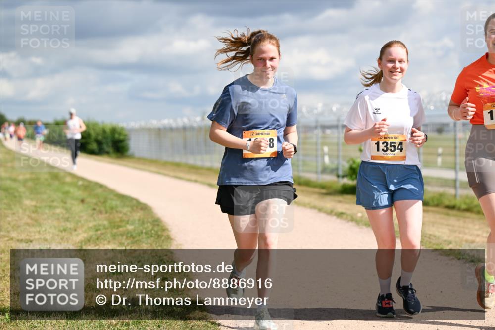 14.09.2025 - Airport Race Dr. Thomas Lammeyer http://msf.ph/oto/8886916 14.09.2025 12:48:32 Laufen 8, 1354, 1 meine-sportfotos.de
