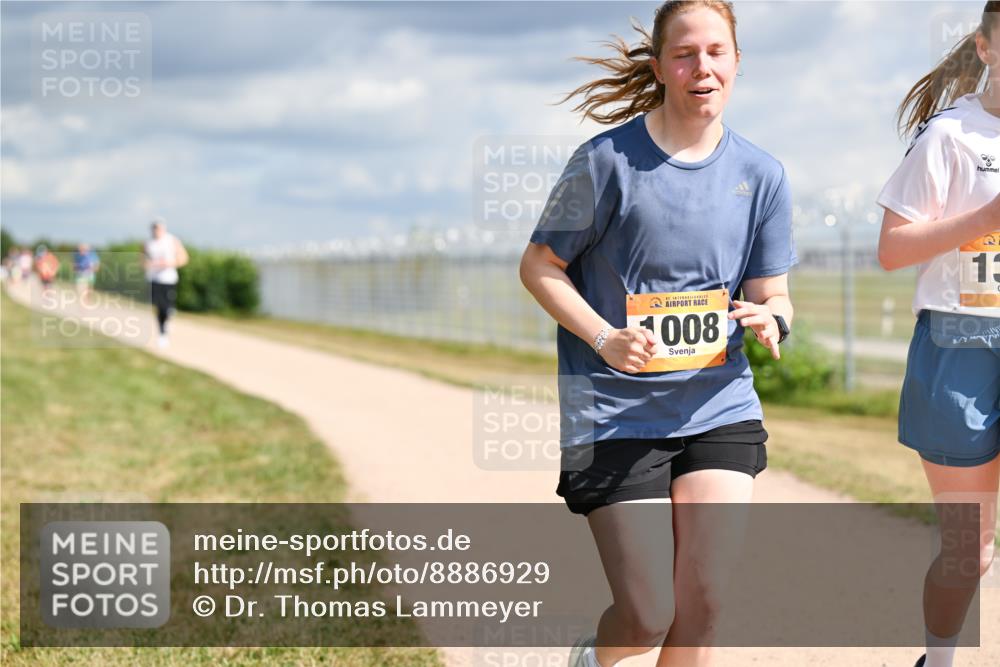 14.09.2025 - Airport Race Dr. Thomas Lammeyer http://msf.ph/oto/8886929 14.09.2025 12:48:33 Laufen 42, 008, 13 meine-sportfotos.de