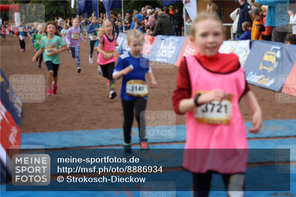 14.09.2025 - Airport Race Strokosch-Dieckow http://msf.ph/oto/8886934 14.09.2025 10:30:02 Ziel 3032, 3038, 3053, 3124, 3141, 3250, 3310, 3320, 3335, 3380, 3385, 3390, 3485, 3583, 3593, 3721, 3739, 3741, 3747 meine-sportfotos.de