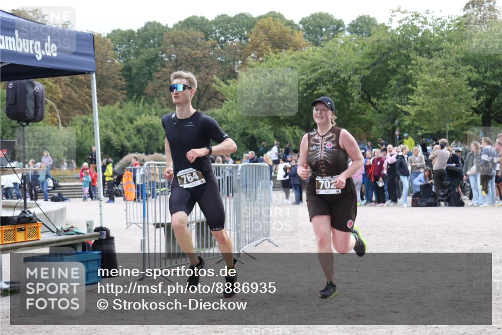 14.09.2025 - Stadtparktriathlon Strokosch-Dieckow http://msf.ph/oto/8886935 14.09.2025 11:31:44 Ziel 702, 764 meine-sportfotos.de