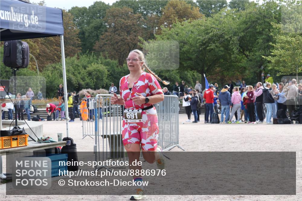 14.09.2025 - Stadtparktriathlon Strokosch-Dieckow http://msf.ph/oto/8886976 14.09.2025 11:32:12 Ziel 691, 788 meine-sportfotos.de