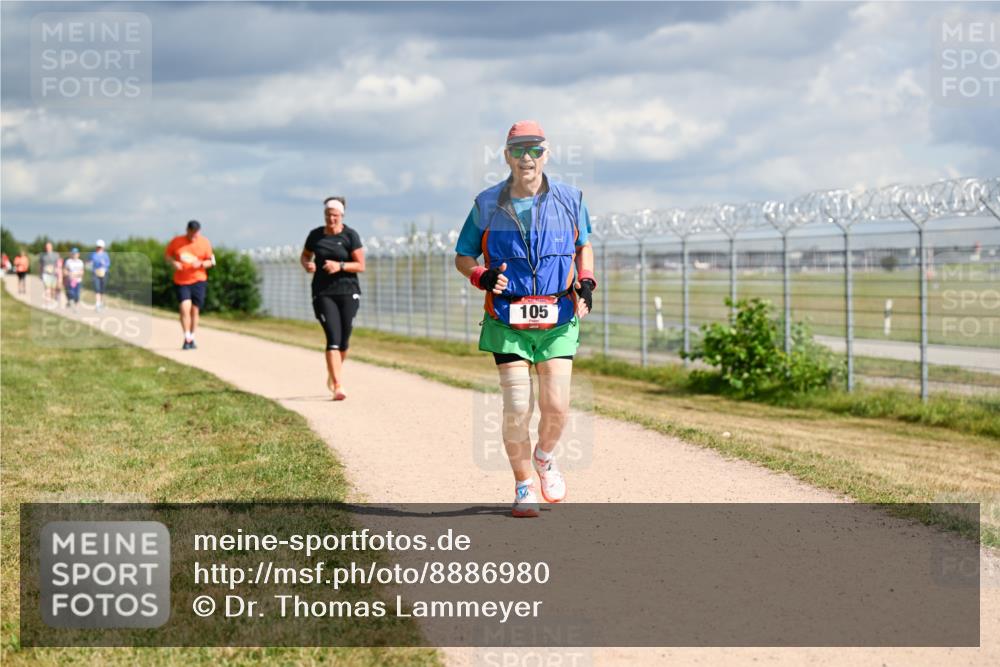 14.09.2025 - Airport Race Dr. Thomas Lammeyer http://msf.ph/oto/8886980 14.09.2025 12:48:55 Laufen 105 meine-sportfotos.de