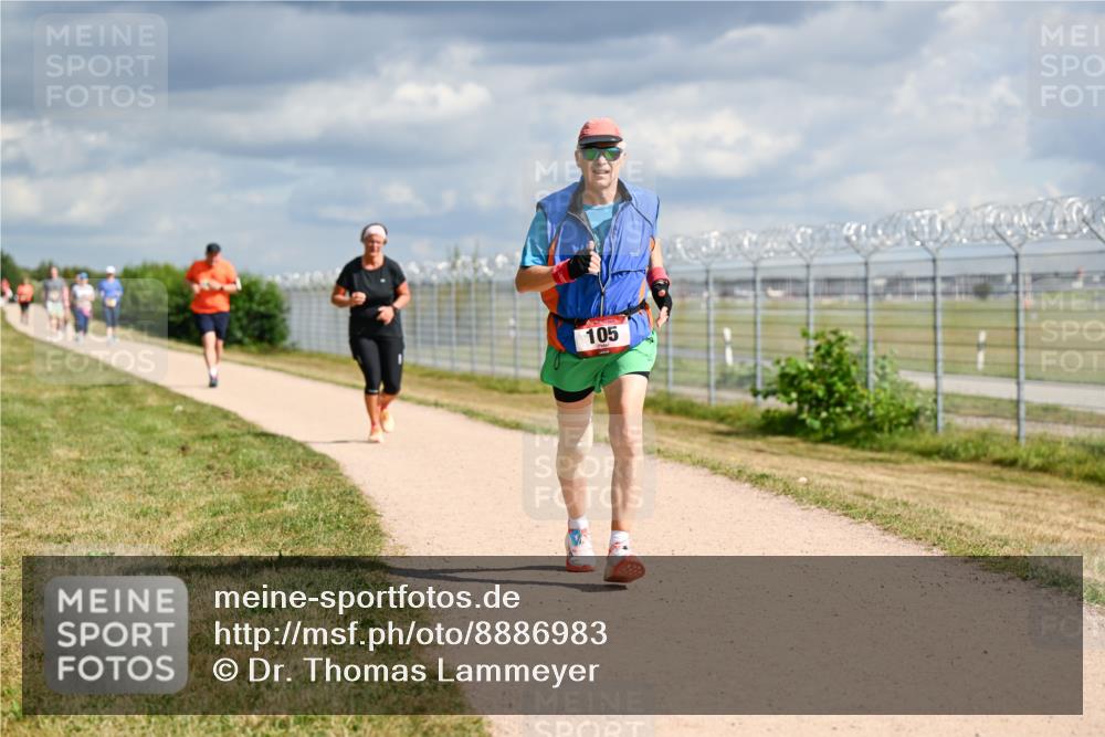 14.09.2025 - Airport Race Dr. Thomas Lammeyer http://msf.ph/oto/8886983 14.09.2025 12:48:55 Laufen 105 meine-sportfotos.de