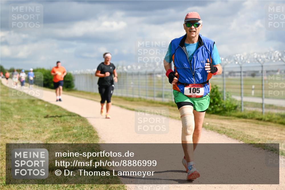 14.09.2025 - Airport Race Dr. Thomas Lammeyer http://msf.ph/oto/8886999 14.09.2025 12:48:56 Laufen 105 meine-sportfotos.de