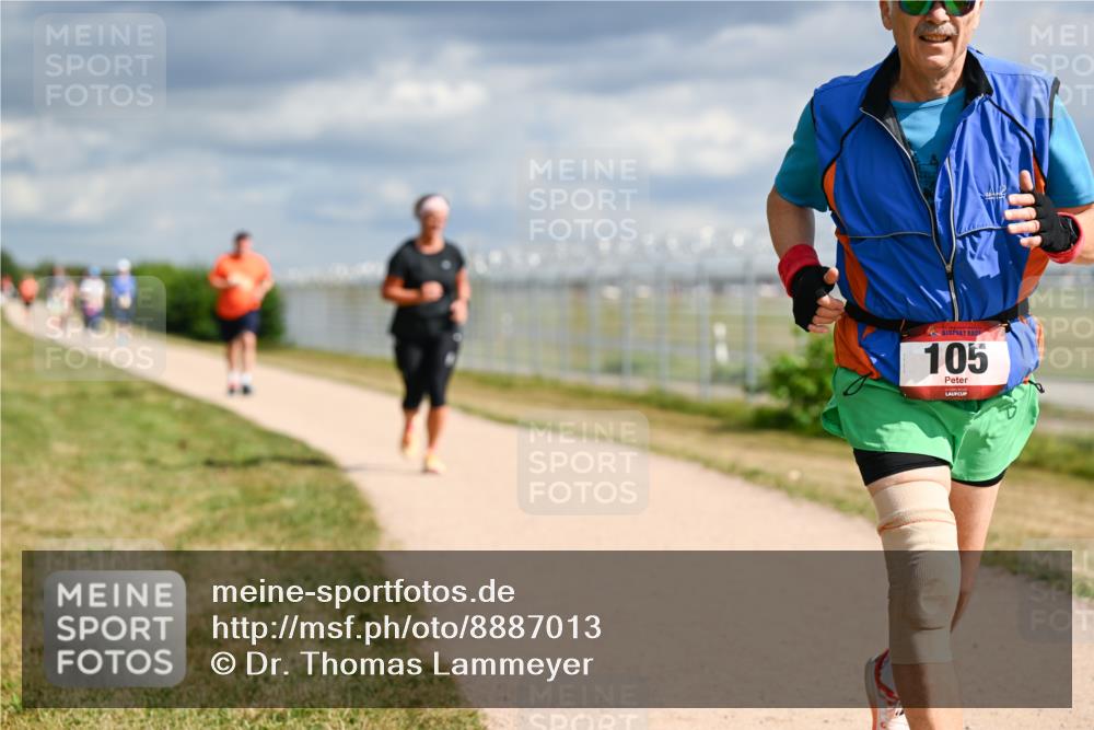14.09.2025 - Airport Race Dr. Thomas Lammeyer http://msf.ph/oto/8887013 14.09.2025 12:48:57 Laufen 105 meine-sportfotos.de
