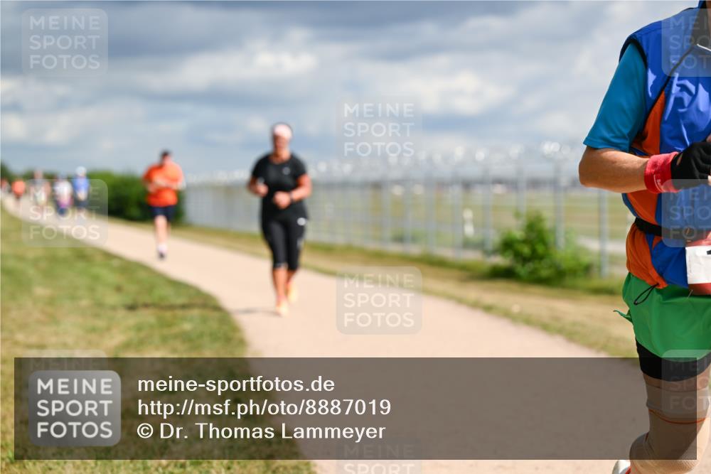 14.09.2025 - Airport Race Dr. Thomas Lammeyer http://msf.ph/oto/8887019 14.09.2025 12:48:58 Laufen  meine-sportfotos.de