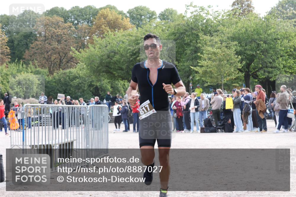 14.09.2025 - Stadtparktriathlon Strokosch-Dieckow http://msf.ph/oto/8887027 14.09.2025 11:32:38 Ziel 558, 817 meine-sportfotos.de