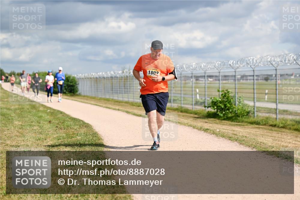 14.09.2025 - Airport Race Dr. Thomas Lammeyer http://msf.ph/oto/8887028 14.09.2025 12:49:05 Laufen 1802 meine-sportfotos.de