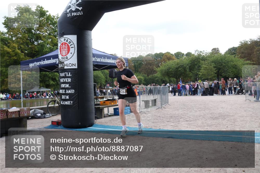14.09.2025 - Stadtparktriathlon Strokosch-Dieckow http://msf.ph/oto/8887087 14.09.2025 11:33:19 Ziel 629 meine-sportfotos.de