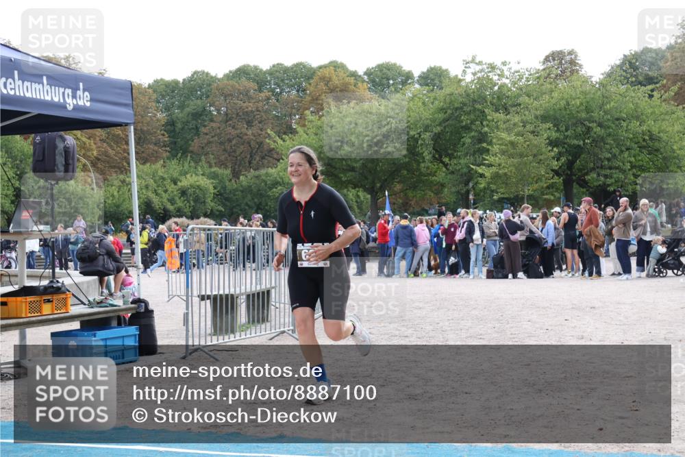 14.09.2025 - Stadtparktriathlon Strokosch-Dieckow http://msf.ph/oto/8887100 14.09.2025 11:33:30 Ziel 633, 705 meine-sportfotos.de