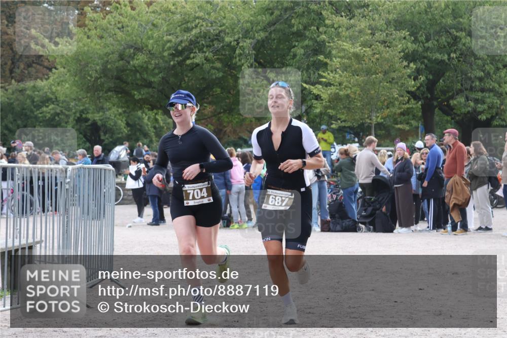 14.09.2025 - Stadtparktriathlon Strokosch-Dieckow http://msf.ph/oto/8887119 14.09.2025 11:33:57 Ziel 687, 704 meine-sportfotos.de