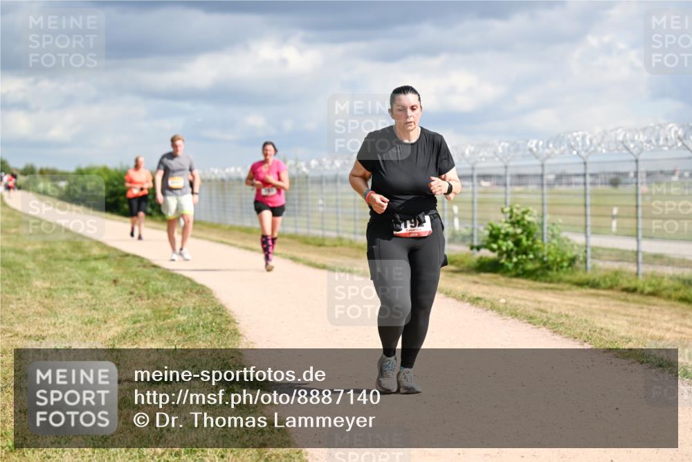 14.09.2025 - Airport Race Dr. Thomas Lammeyer http://msf.ph/oto/8887140 14.09.2025 12:49:25 Laufen  meine-sportfotos.de