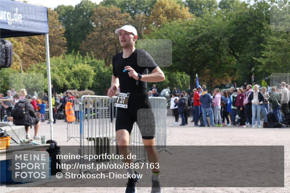 14.09.2025 - Stadtparktriathlon Strokosch-Dieckow http://msf.ph/oto/8887163 14.09.2025 11:34:29 Ziel 737, 782, 800, 804 meine-sportfotos.de