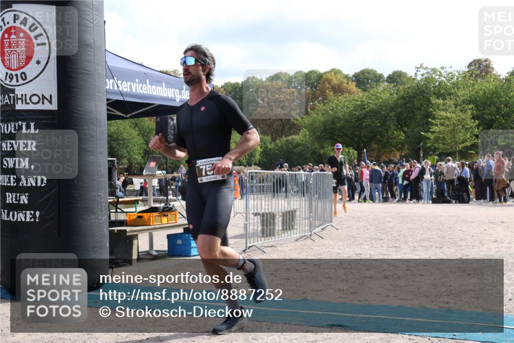 14.09.2025 - Stadtparktriathlon Strokosch-Dieckow http://msf.ph/oto/8887252 14.09.2025 11:35:20 Ziel 752, 811 meine-sportfotos.de