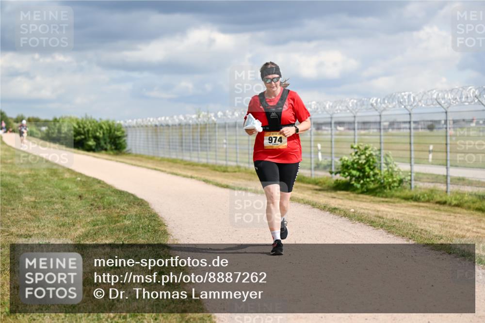 14.09.2025 - Airport Race Dr. Thomas Lammeyer http://msf.ph/oto/8887262 14.09.2025 12:50:11 Laufen 974 meine-sportfotos.de