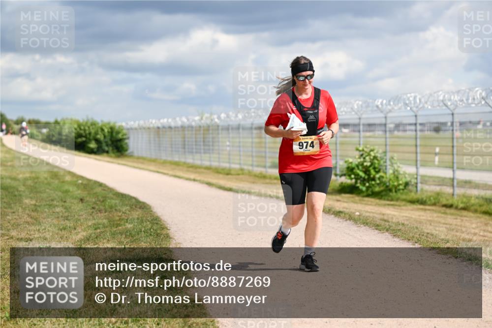 14.09.2025 - Airport Race Dr. Thomas Lammeyer http://msf.ph/oto/8887269 14.09.2025 12:50:11 Laufen 974 meine-sportfotos.de