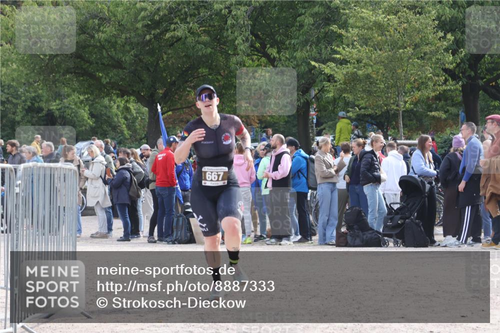 14.09.2025 - Stadtparktriathlon Strokosch-Dieckow http://msf.ph/oto/8887333 14.09.2025 11:36:12 Ziel 667 meine-sportfotos.de