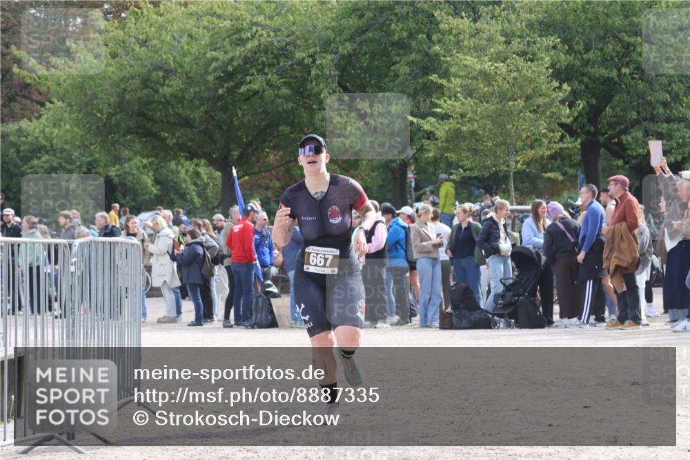 14.09.2025 - Stadtparktriathlon Strokosch-Dieckow http://msf.ph/oto/8887335 14.09.2025 11:36:12 Ziel 667 meine-sportfotos.de