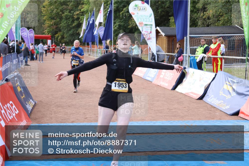 14.09.2025 - Airport Race Strokosch-Dieckow http://msf.ph/oto/8887371 14.09.2025 12:54:56 Ziel 1953, 1999 meine-sportfotos.de