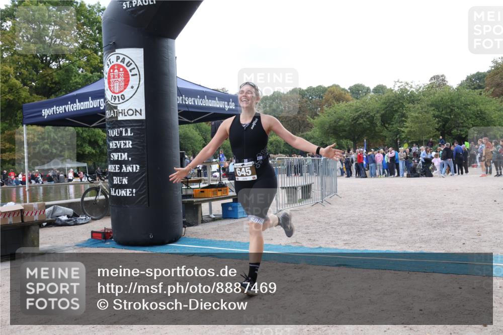 14.09.2025 - Stadtparktriathlon Strokosch-Dieckow http://msf.ph/oto/8887469 14.09.2025 11:39:31 Ziel 645, 766 meine-sportfotos.de