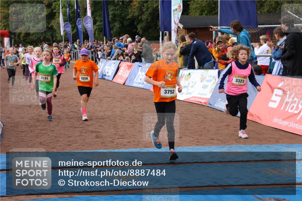 14.09.2025 - Airport Race Strokosch-Dieckow http://msf.ph/oto/8887484 14.09.2025 10:30:27 Ziel 3016, 3147, 3183, 3224, 3256, 3323, 3332, 3334, 3354, 3403, 3553, 3752 meine-sportfotos.de