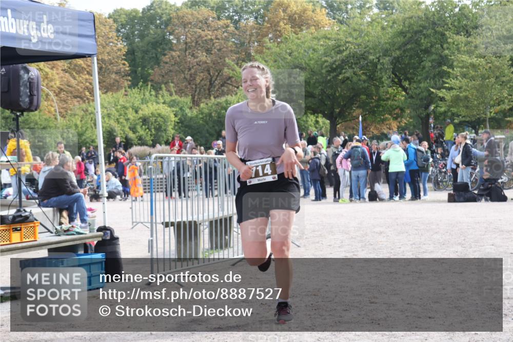 14.09.2025 - Stadtparktriathlon Strokosch-Dieckow http://msf.ph/oto/8887527 14.09.2025 11:42:42 Ziel 714, 729, 762 meine-sportfotos.de