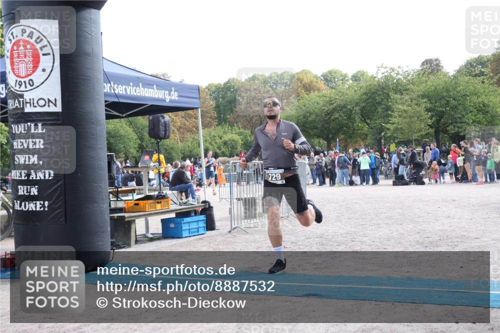 14.09.2025 - Stadtparktriathlon Strokosch-Dieckow http://msf.ph/oto/8887532 14.09.2025 11:42:45 Ziel 678, 714, 729, 762 meine-sportfotos.de