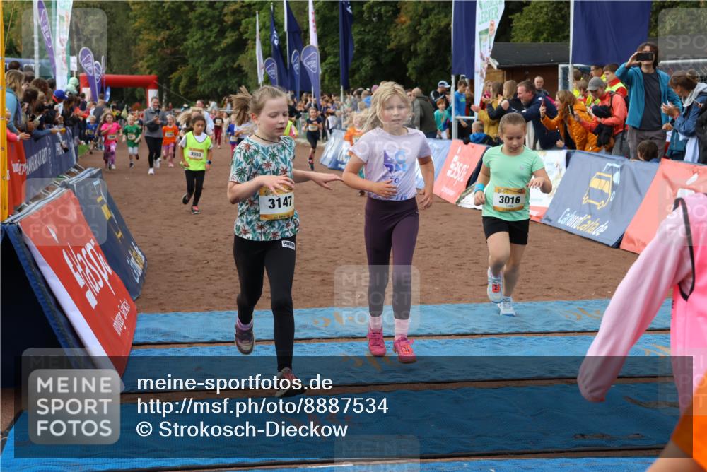 14.09.2025 - Airport Race Strokosch-Dieckow http://msf.ph/oto/8887534 14.09.2025 10:30:32 Ziel 3016, 3031, 3109, 3112, 3147, 3170, 3183, 3224, 3251, 3256, 3257, 3323, 3332, 3334, 3403, 3465, 3467, 3470, 3477, 3553, 3587 meine-sportfotos.de