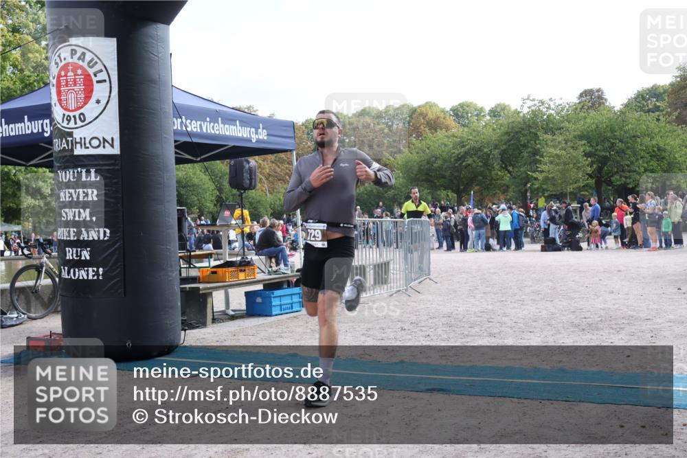 14.09.2025 - Stadtparktriathlon Strokosch-Dieckow http://msf.ph/oto/8887535 14.09.2025 11:42:45 Ziel 678, 714, 729, 762 meine-sportfotos.de