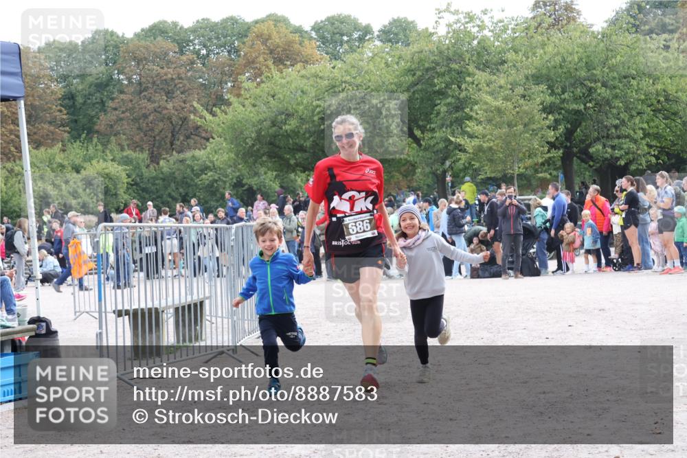 14.09.2025 - Stadtparktriathlon Strokosch-Dieckow http://msf.ph/oto/8887583 14.09.2025 11:43:15 Ziel 686, 727, 790 meine-sportfotos.de