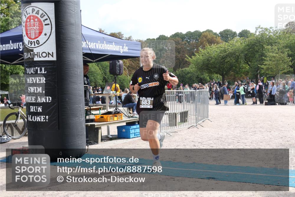 14.09.2025 - Stadtparktriathlon Strokosch-Dieckow http://msf.ph/oto/8887598 14.09.2025 11:44:09 Ziel 683 meine-sportfotos.de