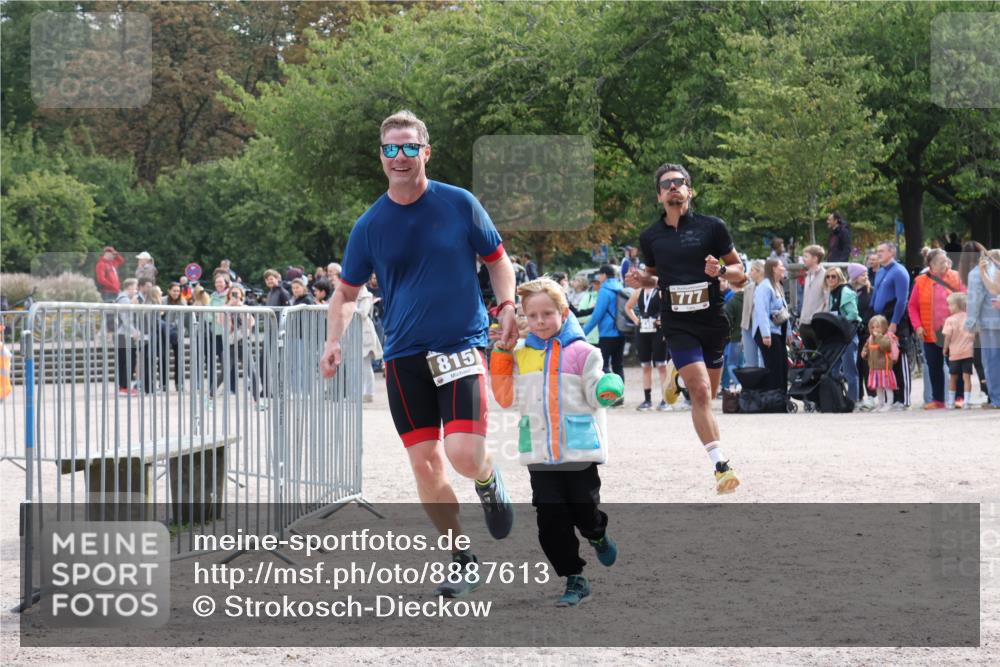 14.09.2025 - Stadtparktriathlon Strokosch-Dieckow http://msf.ph/oto/8887613 14.09.2025 11:44:40 Ziel 754, 777, 815 meine-sportfotos.de